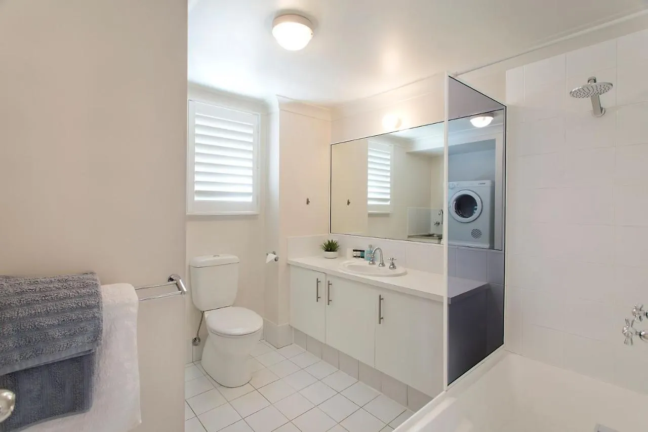1 6 Cote Dazur Douglas St Sunshine Beach